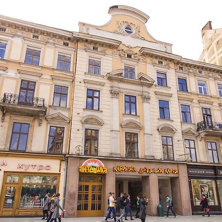 Guest House Adam Mickiewicz Lviv Eksteriør billede